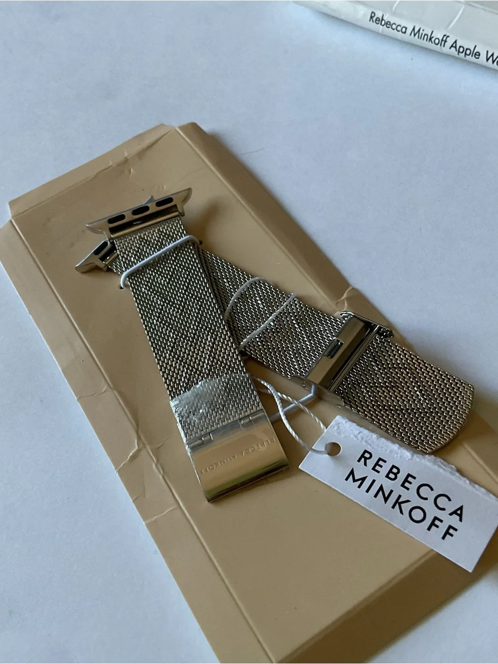REBECCA MINKOFF WOMENS APPLE WATCH BAND SILVER METAL MESH WITH HEART DETAIL NWT